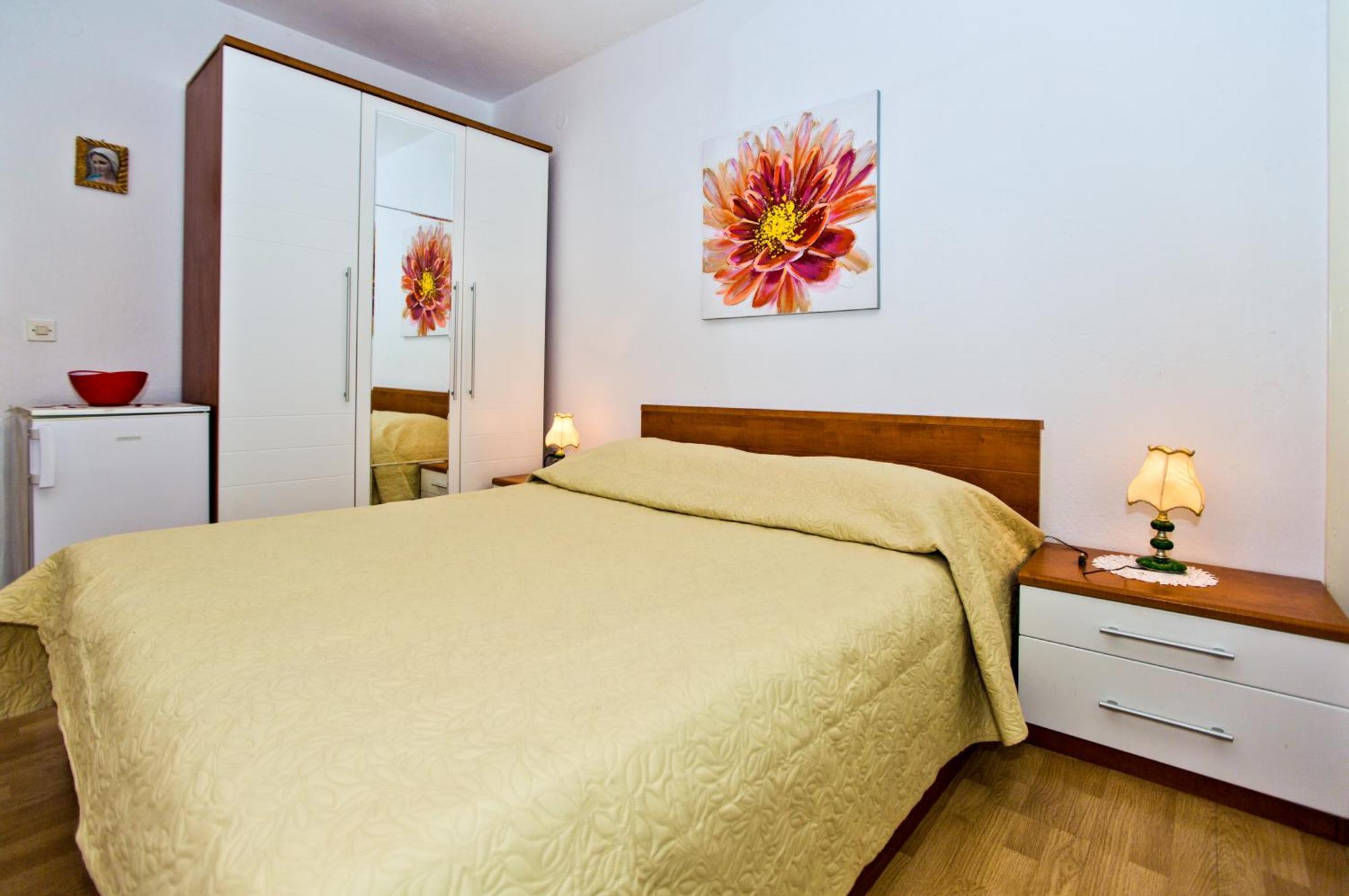 Rooms Barbaric Hvar Town Exterior foto